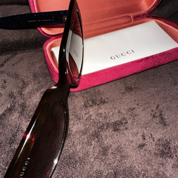 Gucci Sunglasses….perfect condition - Picture 1 of 8